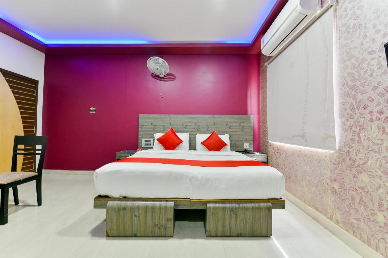 Oyo 1889 Hotel Aj Park Alappuzha Habitación foto